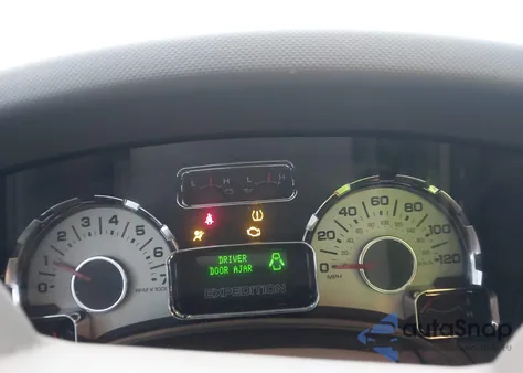 2007 Ford Expedition Xlt z USA, uszkodzony, nr VIN 1FMFU155X7LA08930